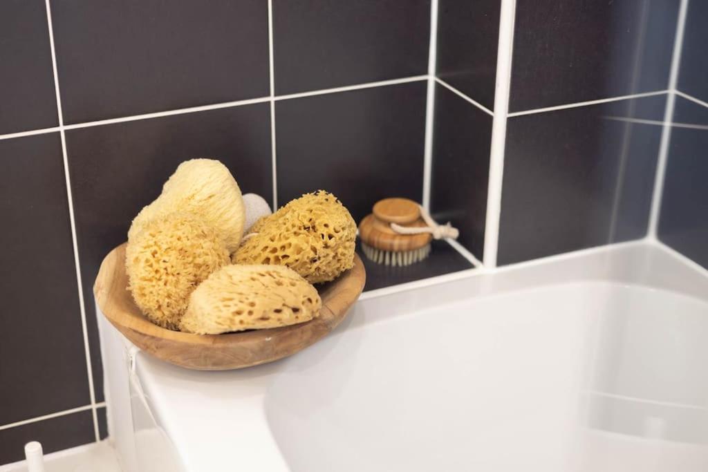 The Wellness Lodge- Gym, Table Tennis, Cinema, Parking And More! Bath Buitenkant foto