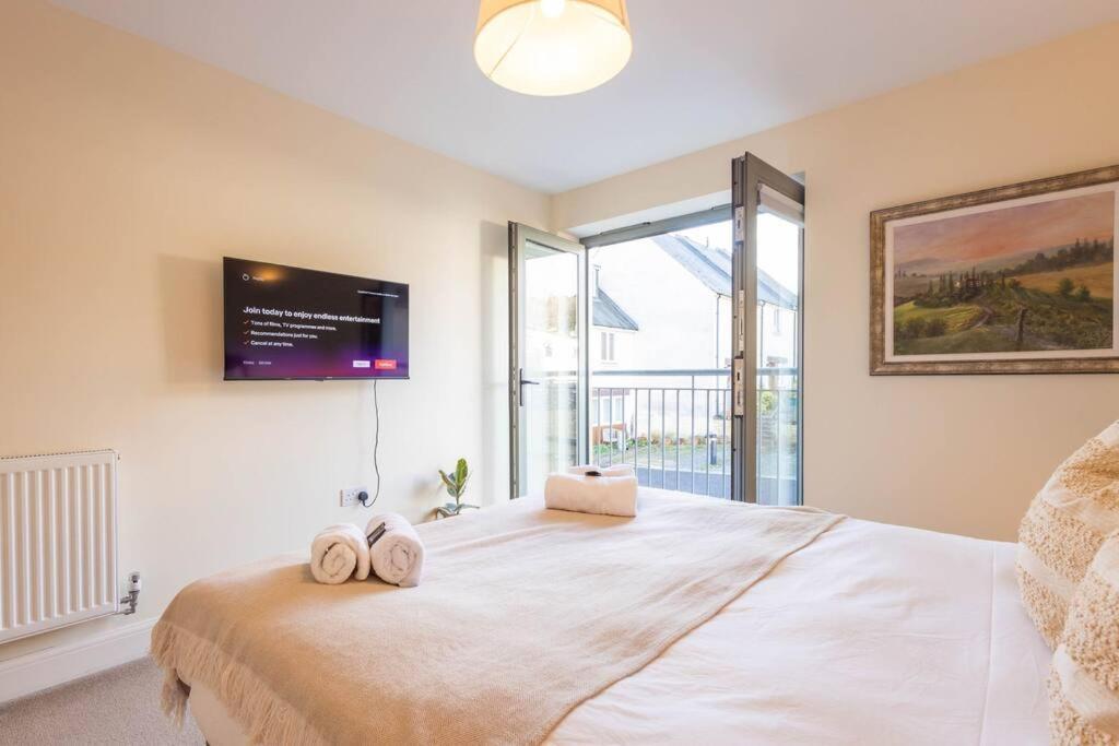 The Wellness Lodge- Gym, Table Tennis, Cinema, Parking And More! Bath Buitenkant foto