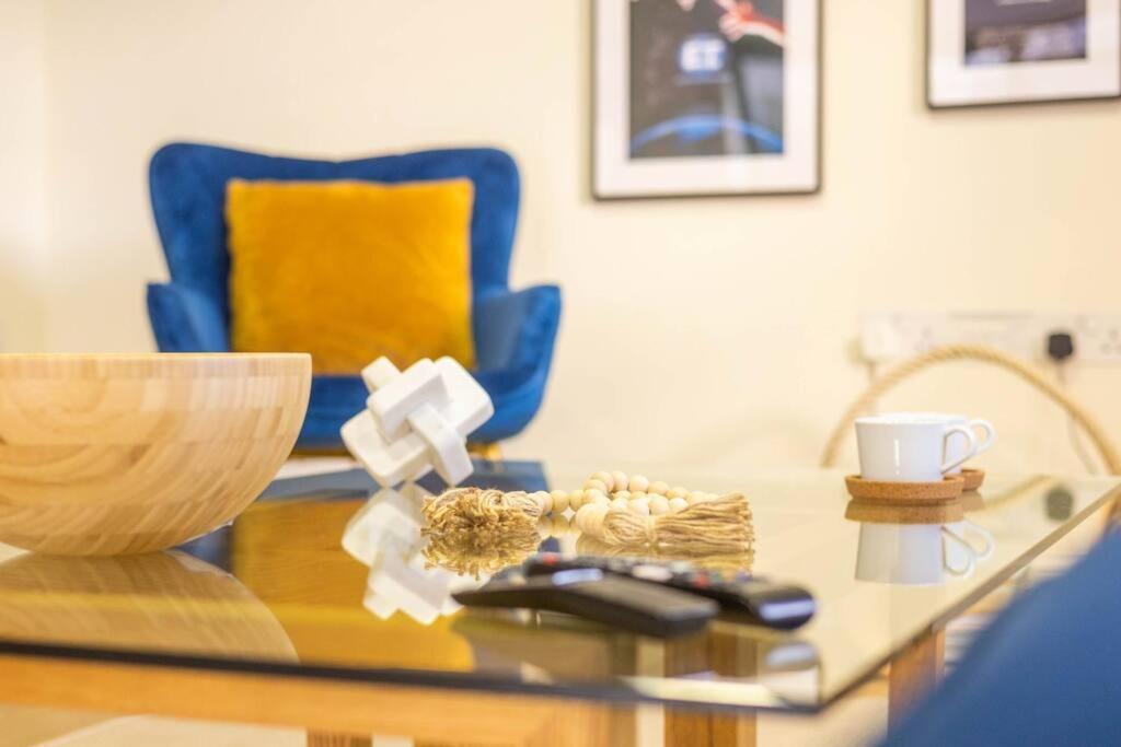 The Wellness Lodge- Gym, Table Tennis, Cinema, Parking And More! Bath Buitenkant foto