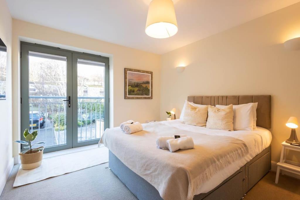 The Wellness Lodge- Gym, Table Tennis, Cinema, Parking And More! Bath Buitenkant foto